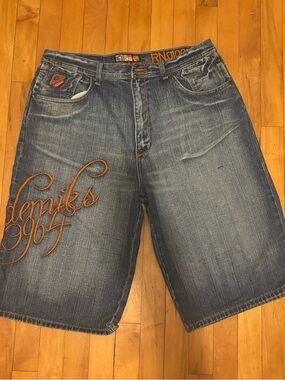 Akademiks embroidered jean shorts